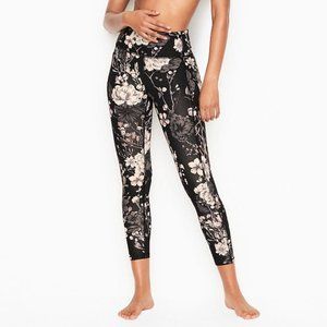 VS Incredible Essential Legging 7/8 24" Inseam Workout Exercise Pants NWT